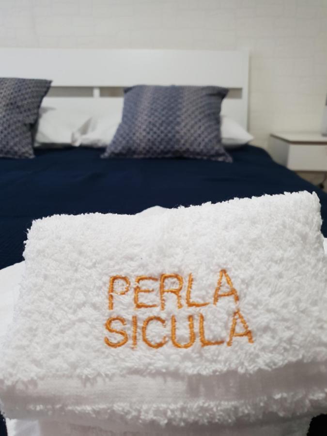 カターニア Perla Sicula Bed & Breakfast エクステリア 写真